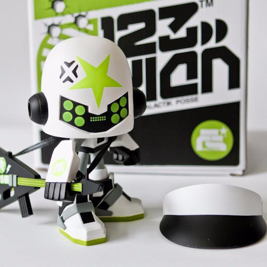 FELLASTAR TOY SPECIAL EDITION 123KLAN TOY - 123klan 123klan graffiti art